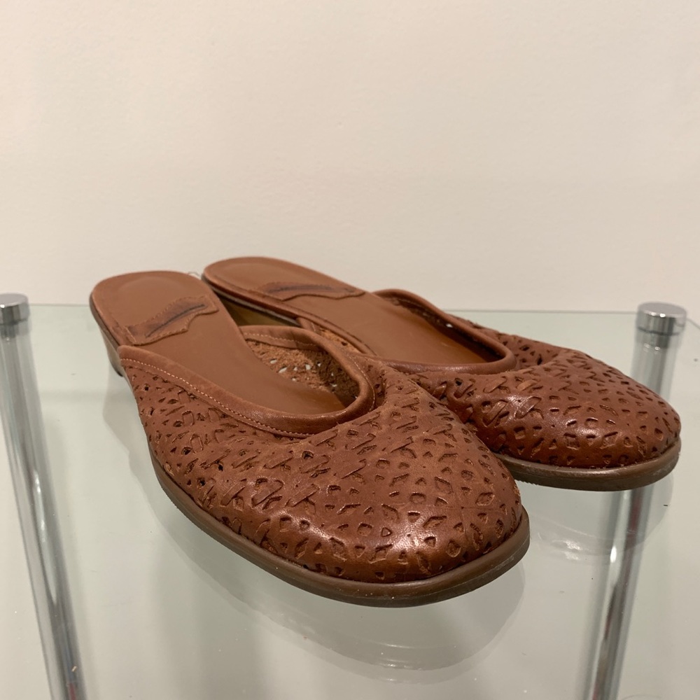 Coldwater Creek Leather Mules